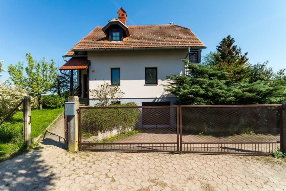 D&J House Villa Ormoz Exterior photo